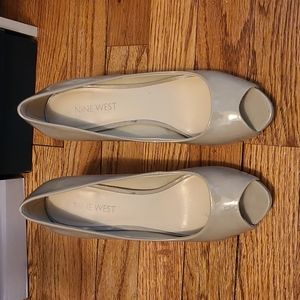 Nude Nine West peep toe heels